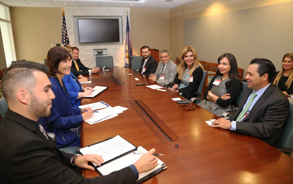 Pide Gobernadora Pavlovich a EEUU más atención a niños repatriados solos