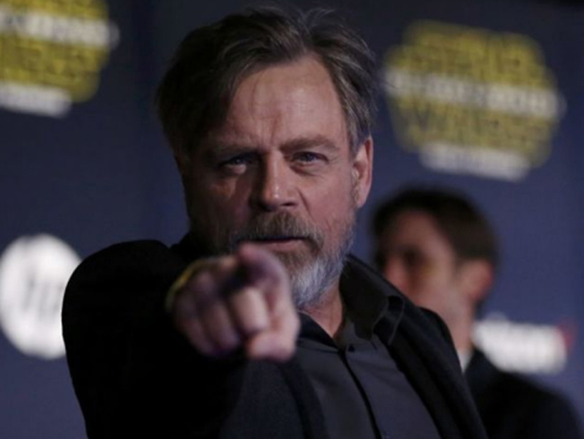 Mark Hamill se ríe de su falsa muerte en Twitter Mark Hamill se ríe de su falsa muerte en Twitter