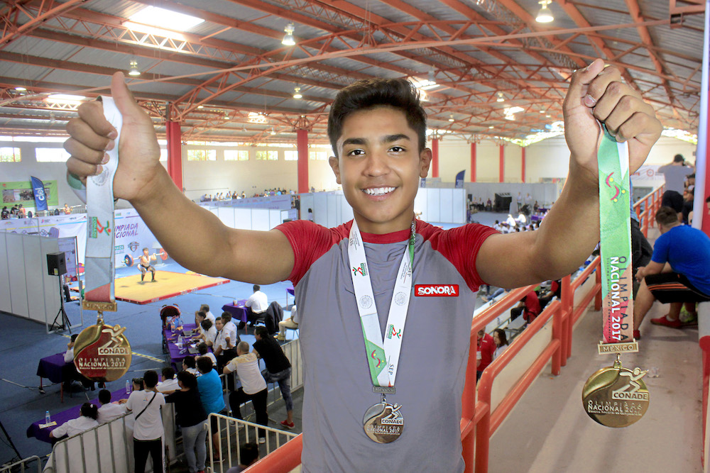 Los varones no se quedan atrás y abren con seis medallas en pesas