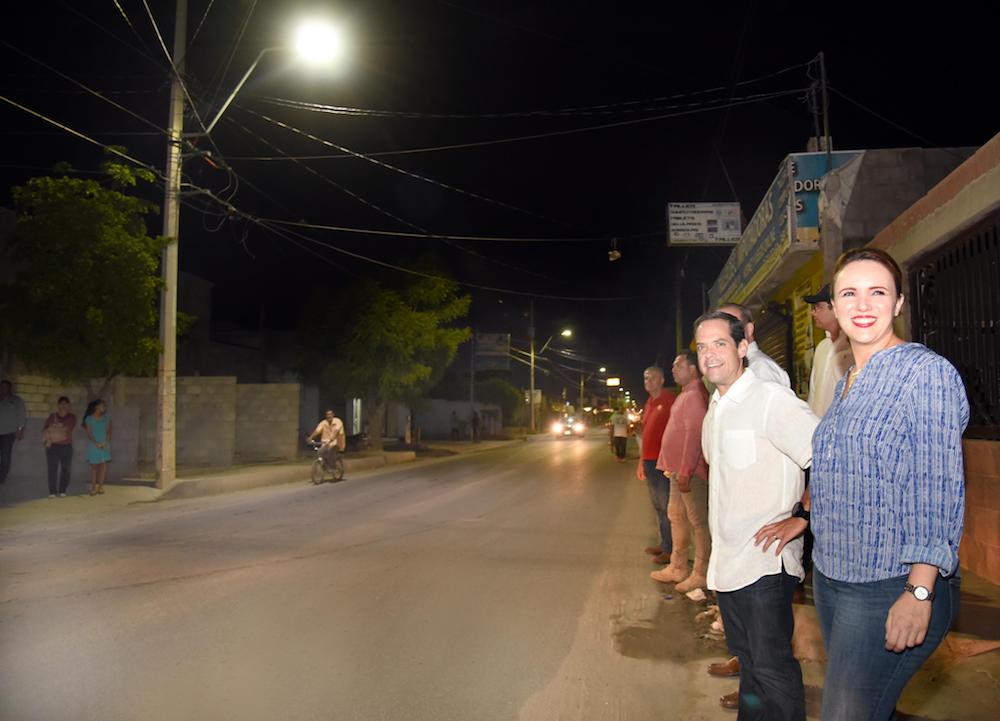 Inicia iluminación LED en Los Olivos