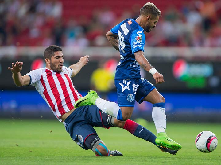 Chivas sigue en su pesadilla; es último general