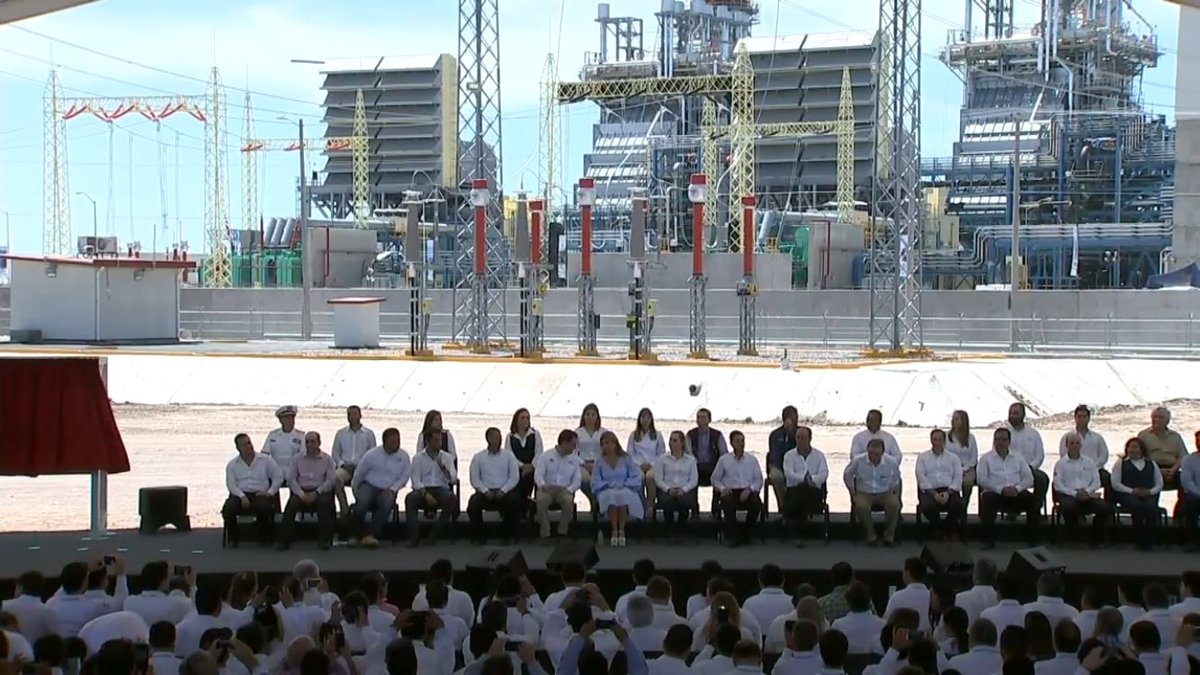 Inaugura Peña Nieto la planta Empalme I de la CFE