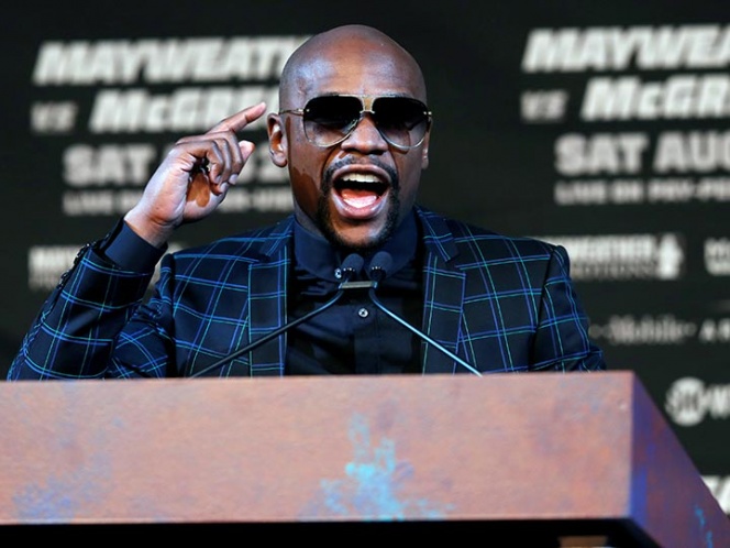 Mayweather le advierte a McGregor de su pegada