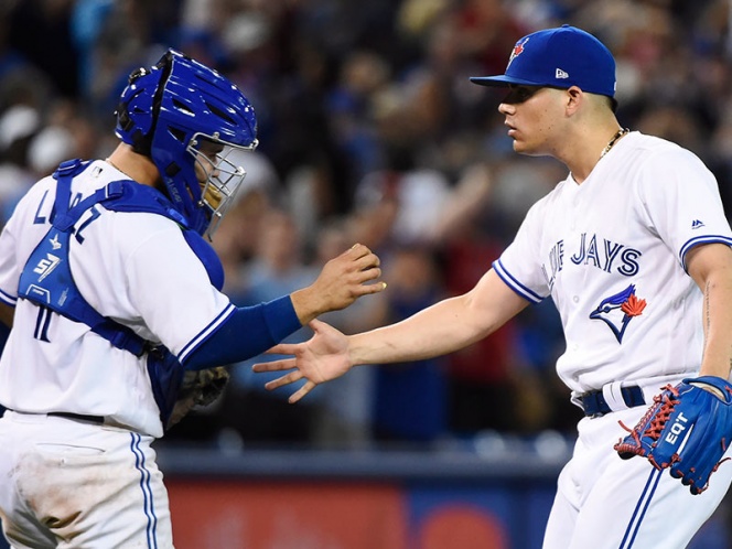 Osuna logra su rescate 32 de la temporada con Toronto