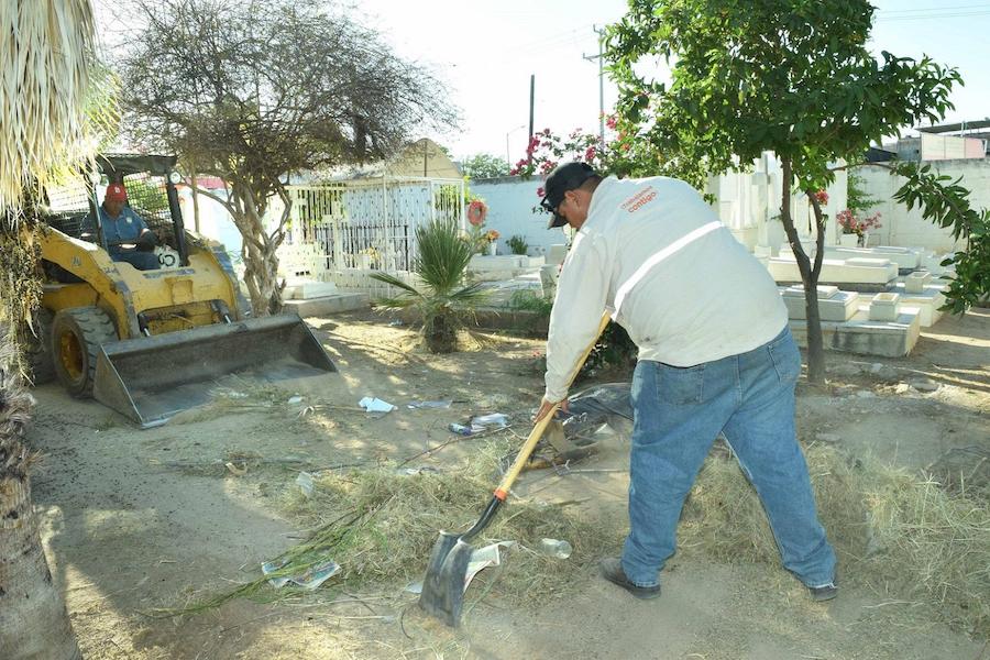 Anticipa Servicios Públicos limpieza de panteones Anticipa Servicios Públicos limpieza de panteones