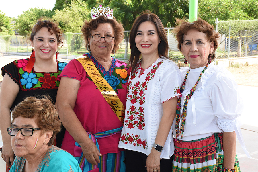 Celebran abuelos de DIF INAPAM Fiestas Patrias Celebran abuelos de DIF INAPAM Fiestas Patrias