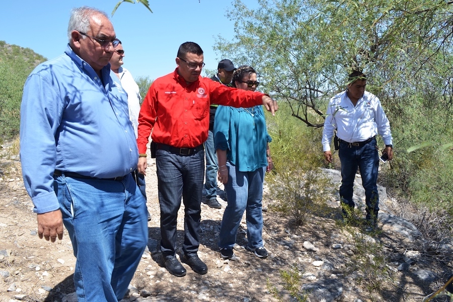 A petición de alcaldesa Karina García estudian geólogos filtraciones de agua