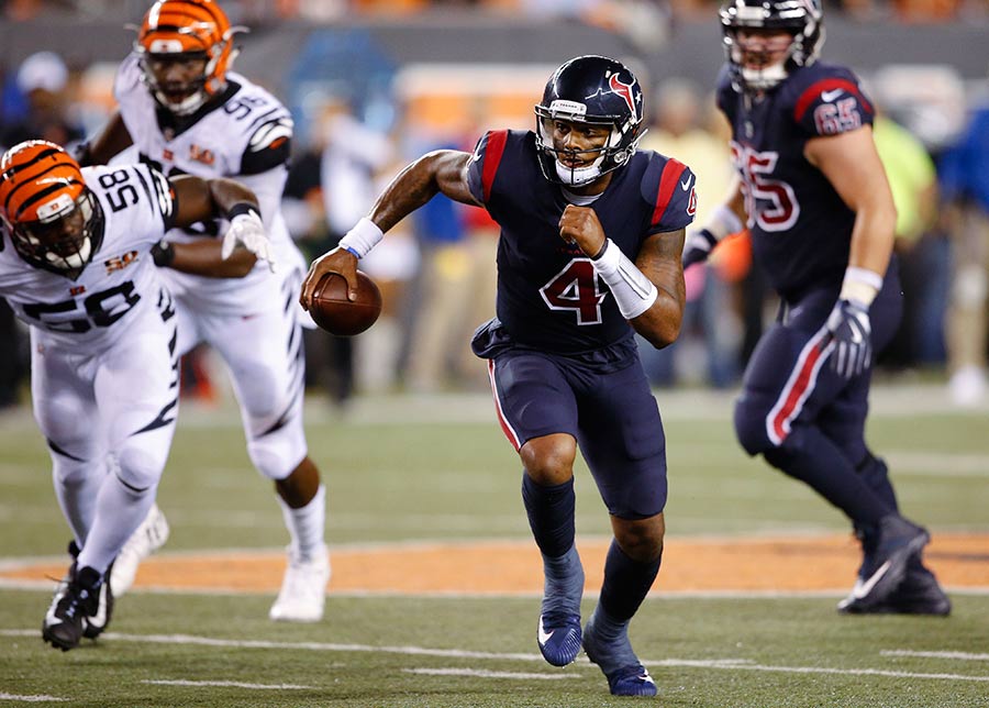 Houston consigue primera victoria ante inofensivos Bengalíes