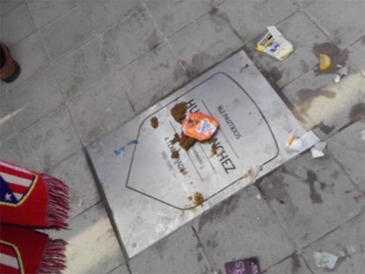 Aficionados reprueban tributo a Hugo Sánchez en España