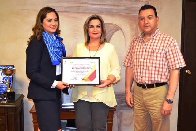 Reconocen a primera empresa con licencia de funcionamiento en Caborca