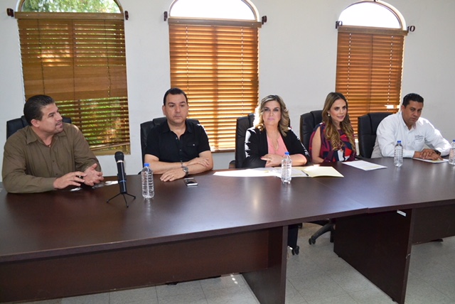 Presenta Icatson su oferta educativa a empresarios de Caborca