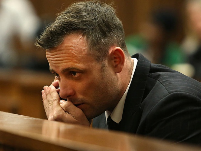 Pistorius resulta herido tras pelea en prisión