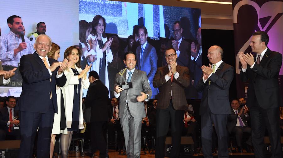 Recibe Maloro distinción Nacional Recibe Maloro distinción Nacional