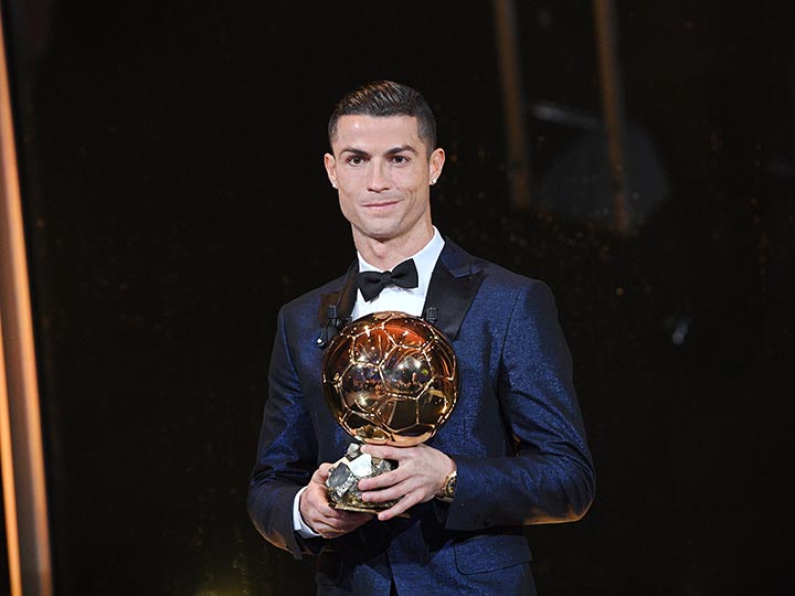 Recibe Cristiano Ronaldo su quinto Balón de Oro