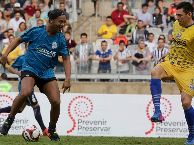 Ronaldinho reúne a campeones del Mundial 2002