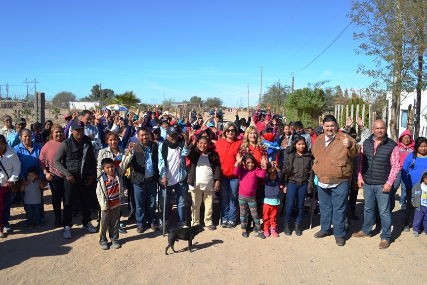 Entrega alcaldesa 11 obras de electrificación en la Y Griega