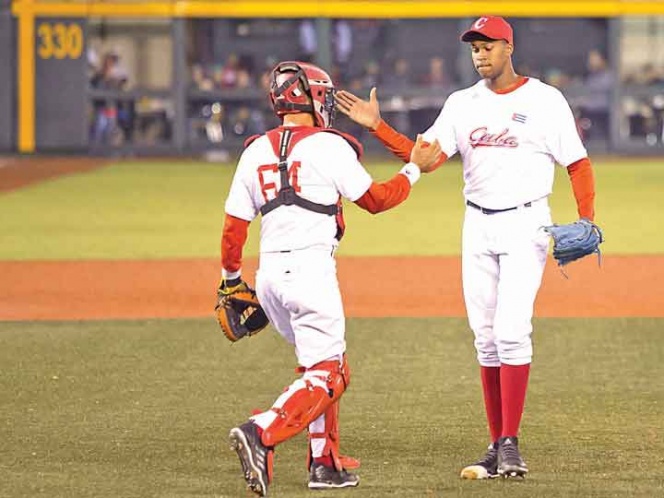 Cuba vence a México en Serie del Caribe