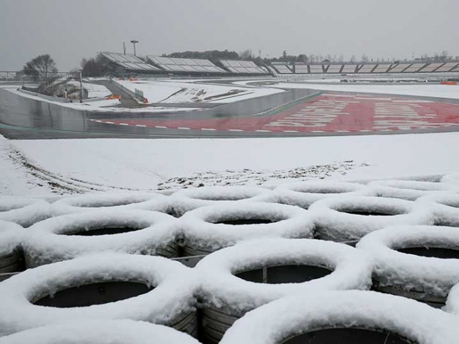 La nieve retrasa los entrenamientos de F1 en España