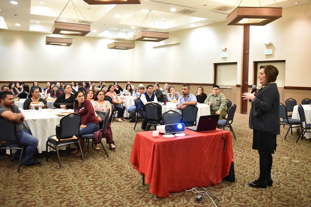 Capacitan a las y los secretarios técnicos de los consejos distritales y municipales electorales
