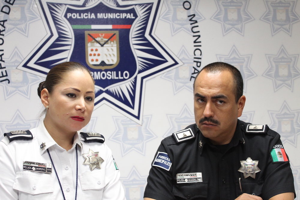 Solicita Tránsito Municipal respetar los cruces, limites de velocidad y ciclo vías Solicita Tránsito Municipal respetar los cruces, limites de velocidad y ciclo vías