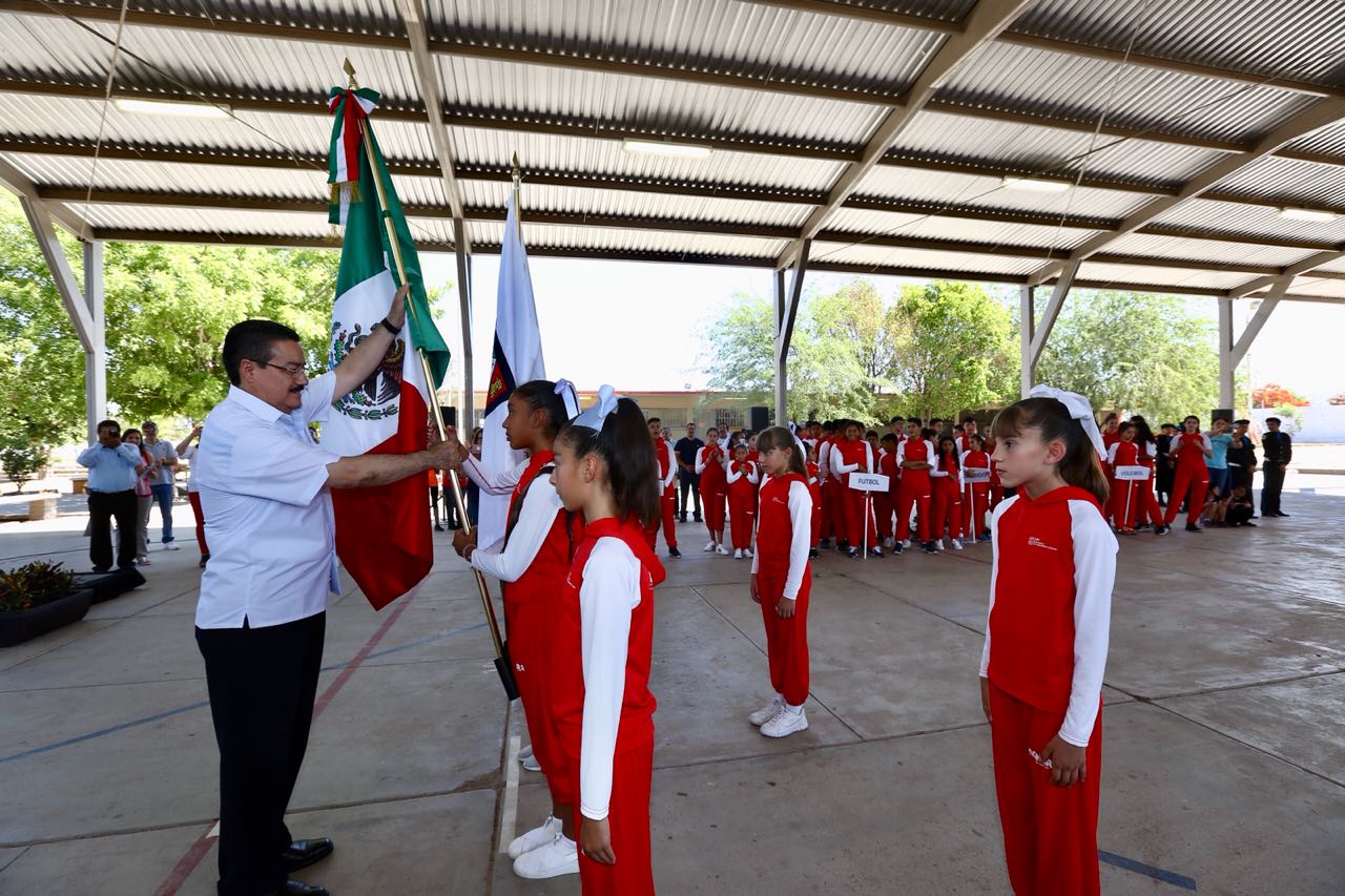 Abanderan Delegación Sonorense para Juegos Deportivos Nacionales Escolares