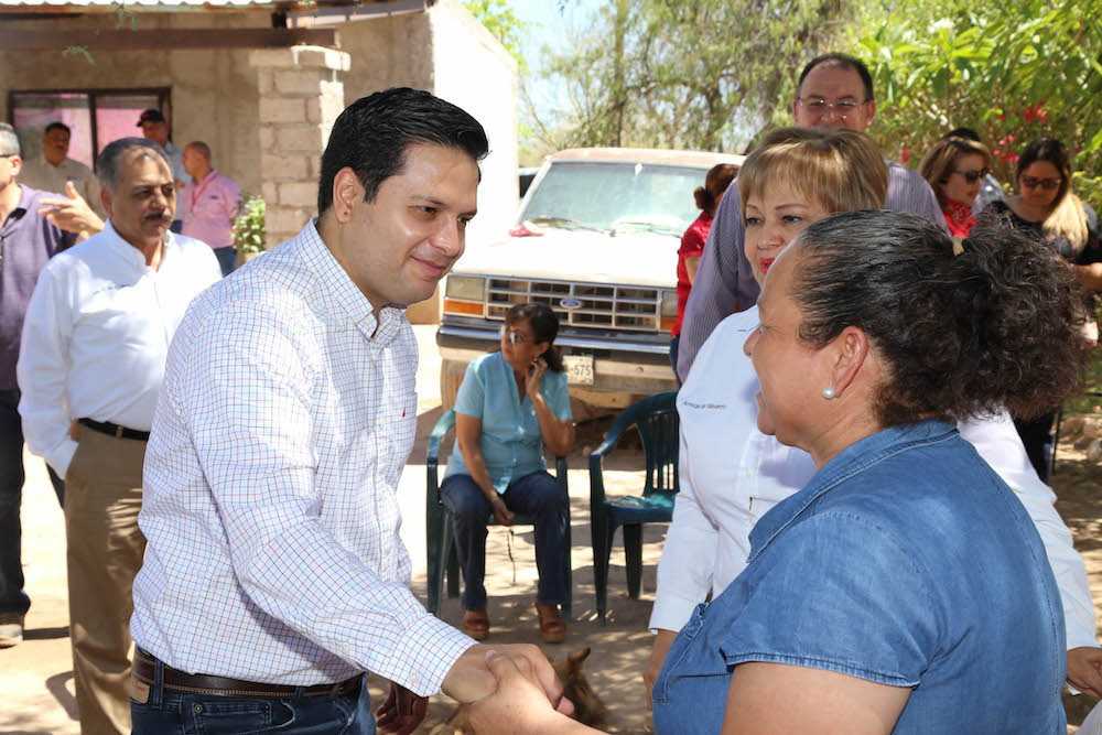 Entrega SEDESSON viviendas dignas en El Zacatón