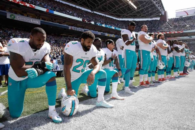 Trump contrataca a NFL por protestas al himno