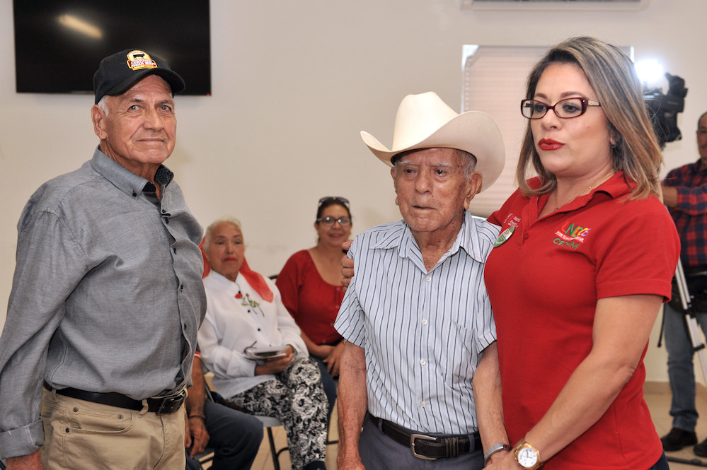 Aprenden, desarrollan habilidades y conviven abuelitos en CEDAM Aprenden, desarrollan habilidades y conviven abuelitos en CEDAM