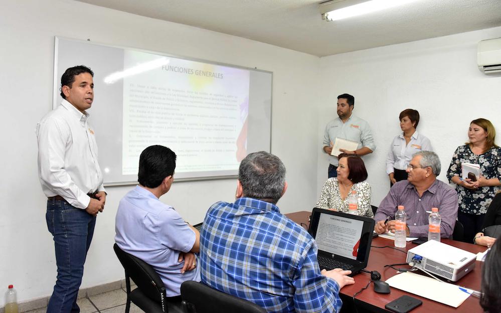 Entregan informe Servicios Públicos a la Comisión Mixta de Transición