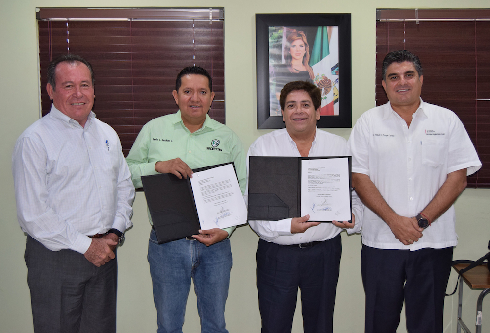 Firman Director del CECyTE Sonora y líder sindical revisión salarial