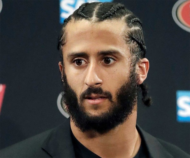 Harvard homenajeará a Kaepernick