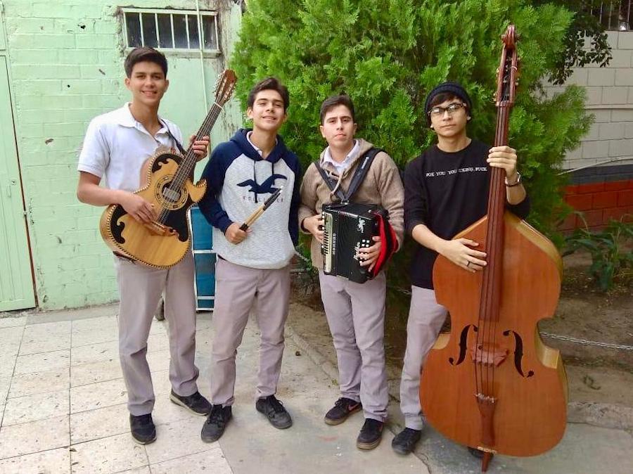 Ganan alumnos del Cobach Primer Concurso Estatal de la Canción Norteña Ganan alumnos del Cobach Primer Concurso Estatal de la Canción Norteña