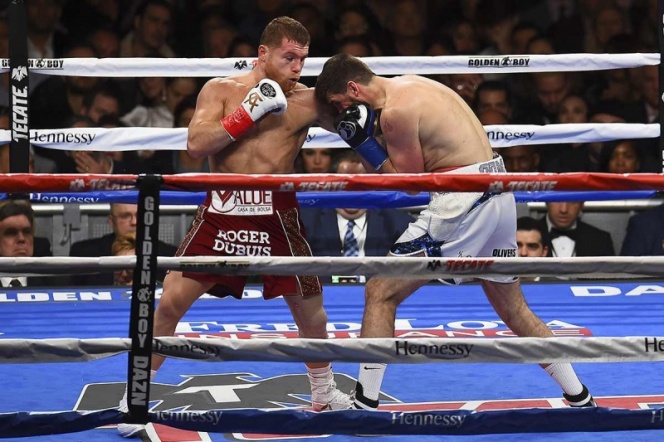 ‘Canelo’ Álvarez se corona campeón supermediano