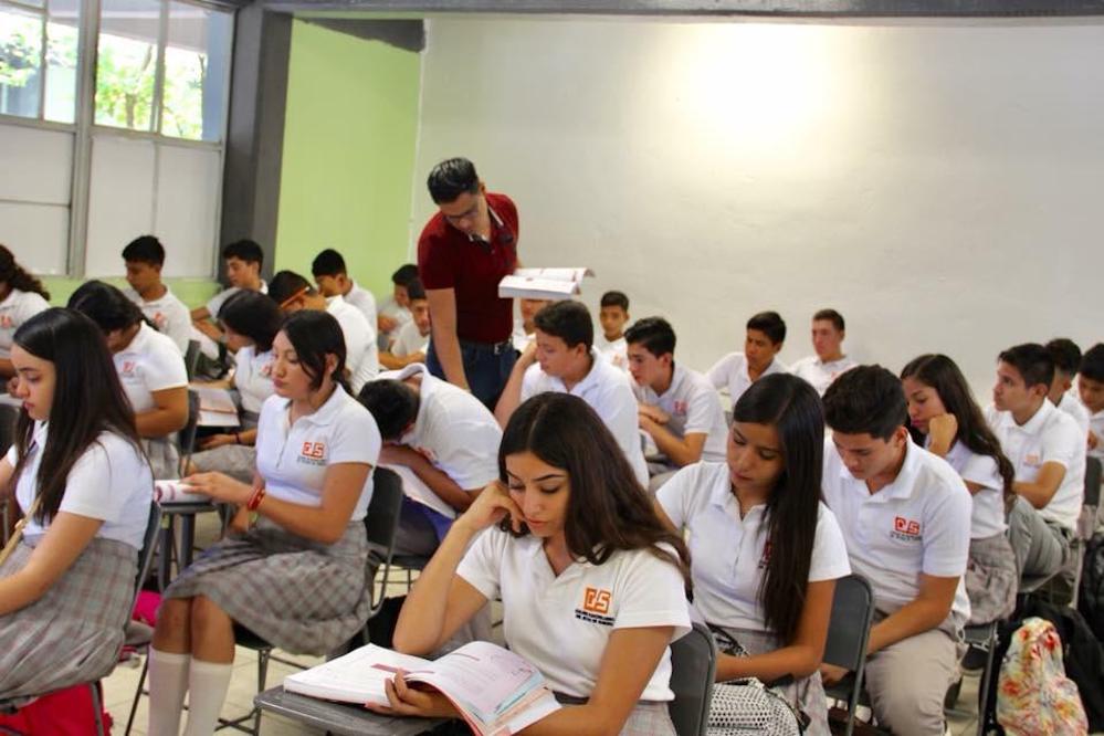 Regresan a clases 31 mil estudiantes de Cobach Sonora