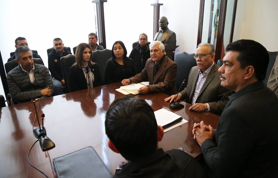 Rinden protesta quienes representarán a trabajadores y patrones en las Juntas de Conciliación y Arbitraje Rinden protesta quienes representarán a trabajadores y patrones en las Juntas de Conciliación y Arbitraje