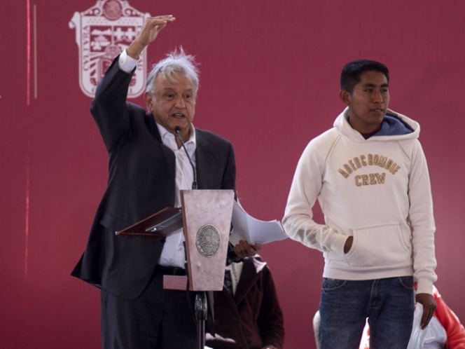 Van por reforma para que menores abran cuentas de banco y reciban apoyos de gobierno Van por reforma para que menores abran cuentas de banco y reciban apoyos de gobierno