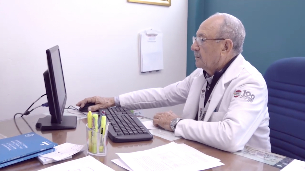 Doctor Tellechea Rascón, 50 años de dedicación y entrega en el HGE