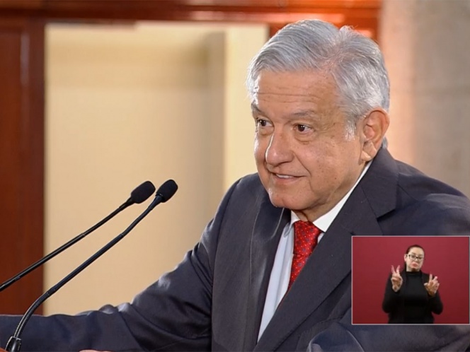 Contra ‘infamias’, López Obrador alista compromiso de ‘no reelección’