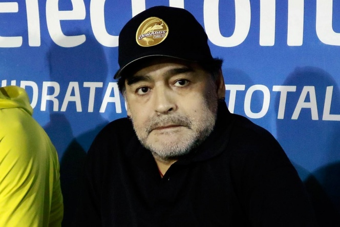 Le sale caro a Maradona apoyar a Maduro