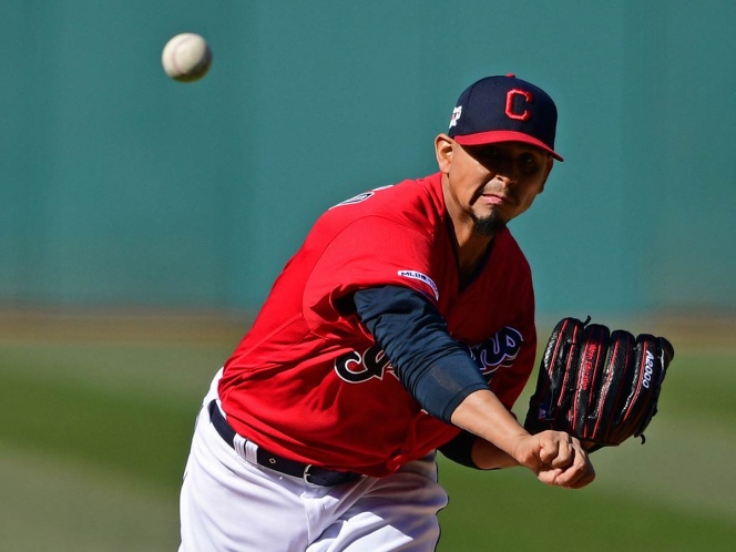 Carrasco poncha a 12 en cinco innings; no lo hacían desde 1908