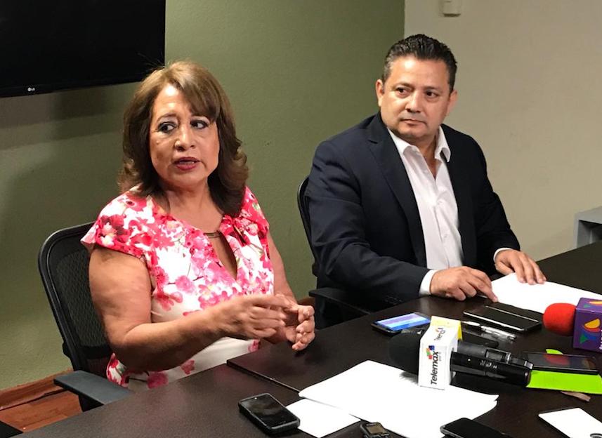 Denuncian expedición de títulos apócrifos