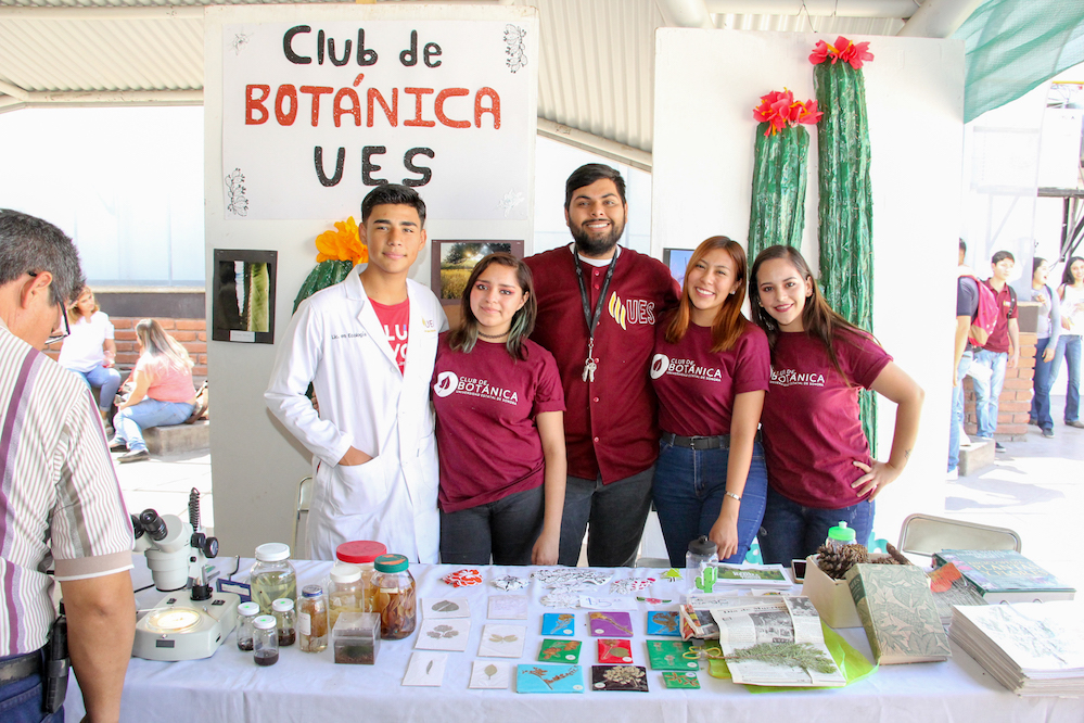 Realiza UES Reciclatón para crear conciencia sobre el cuidado del planeta