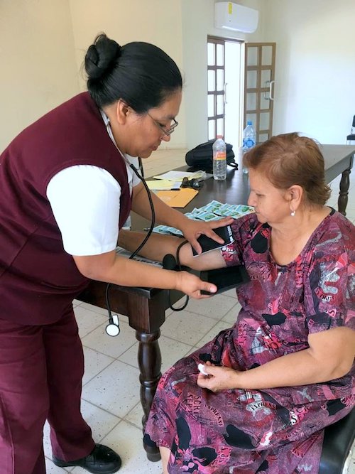 Realiza Isssteson jornadas médicas en Sahuaripa y Arivechi