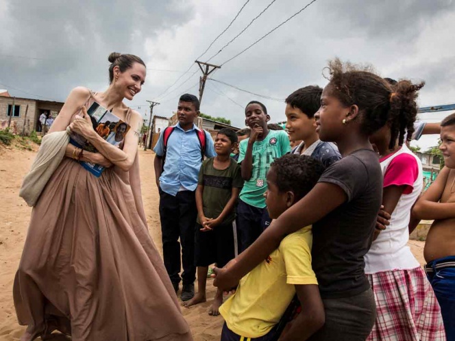 Angelina Jolie pide ayuda para niños venezolanos; ’20 mil podrían ser apátridas’