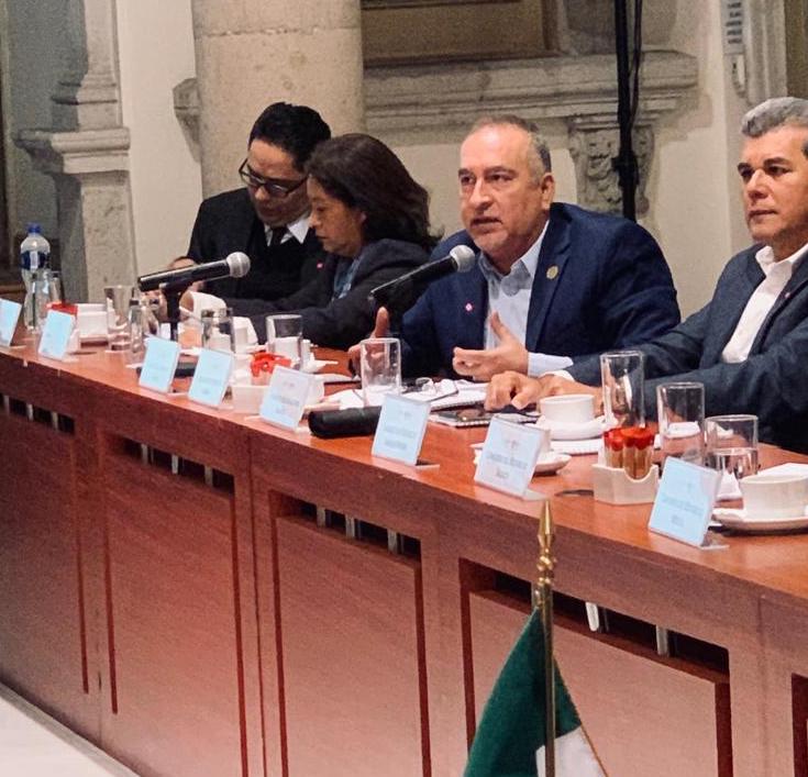 Unifica esfuerzos diputado Montes Piña para mejorar vida legislativa en el Congreso de Sonora Unifica esfuerzos diputado Montes Piña para mejorar vida legislativa en el Congreso de Sonora