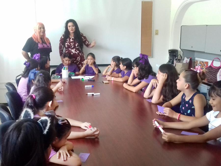Con cupo lleno arrancó este lunes el Club de Verano para Niñas
