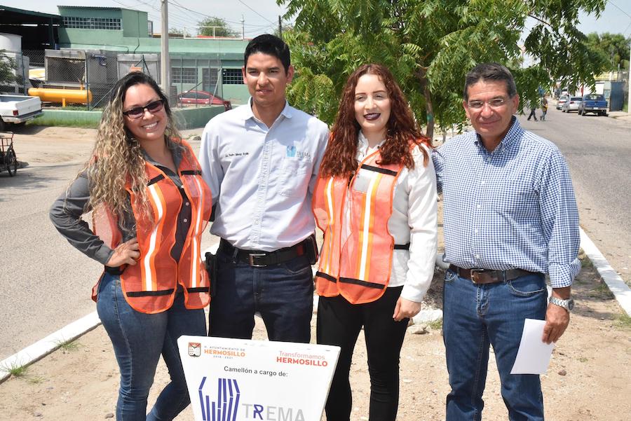 Adoptan camellón del Adolfo López Mateos
