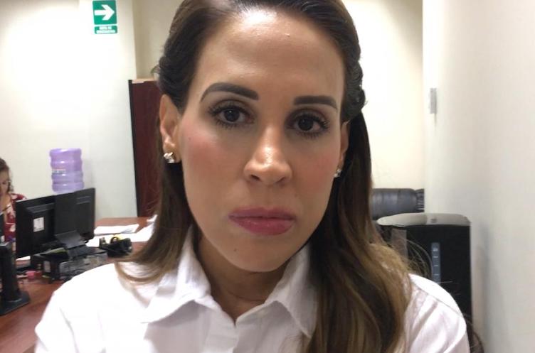 Otorgan notarios tramites gratuitos por el mes del testamento