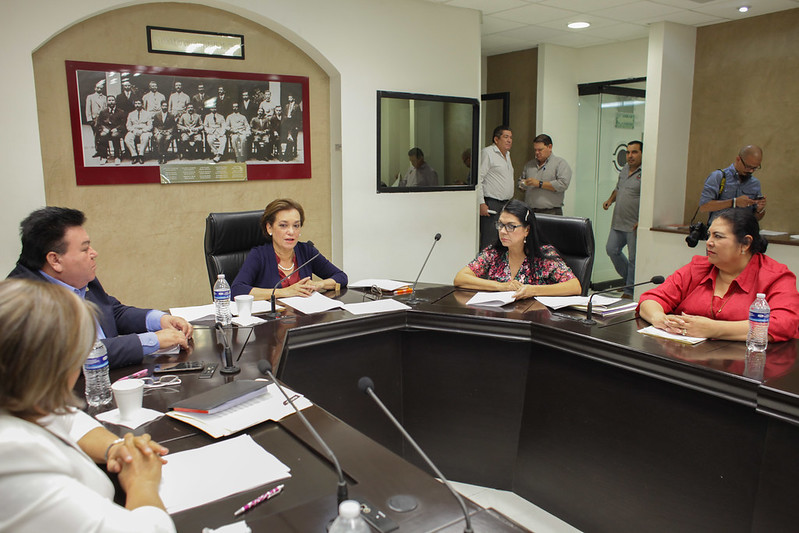 Dictaminan comisiones reformas a Ley de Gobierno y Administración Municipal y al Código Penal