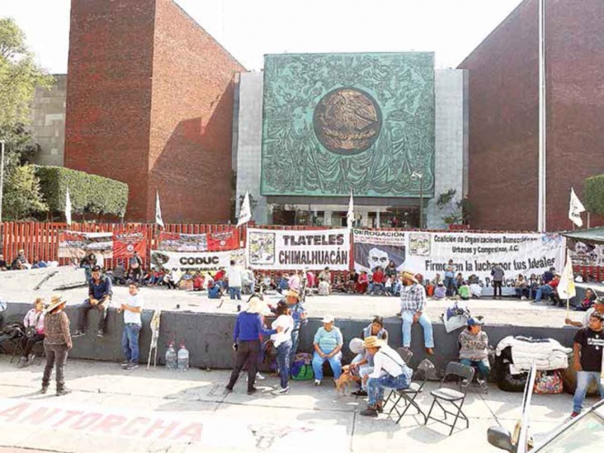 Cercan San Lázaro por el Presupuesto; realizan movilizaciones 4,500 manifestantes